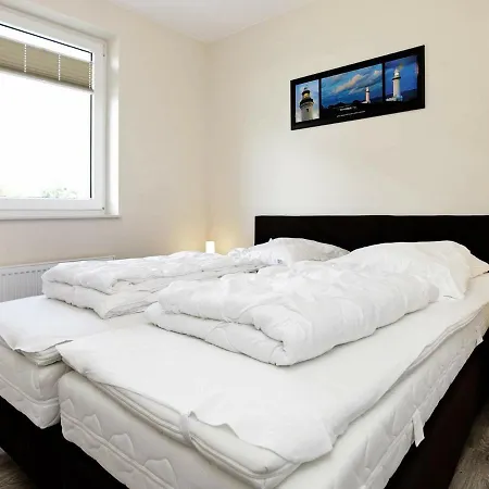 6 Person In Großenbrode